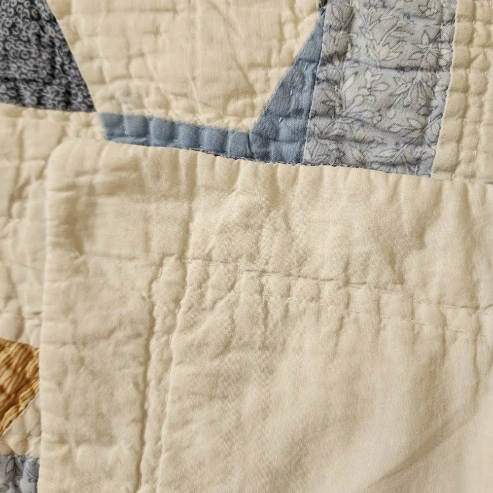 70s‎ heirloom Star patch Quilt 86x81 Handmade Cottagecore Farmhouse Blue Cream